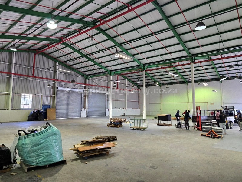 Industrial property for rent Central Park
