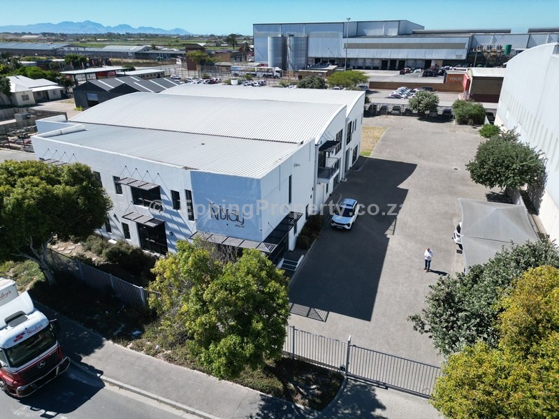 Industrial property to rent in Sheffield Business Park