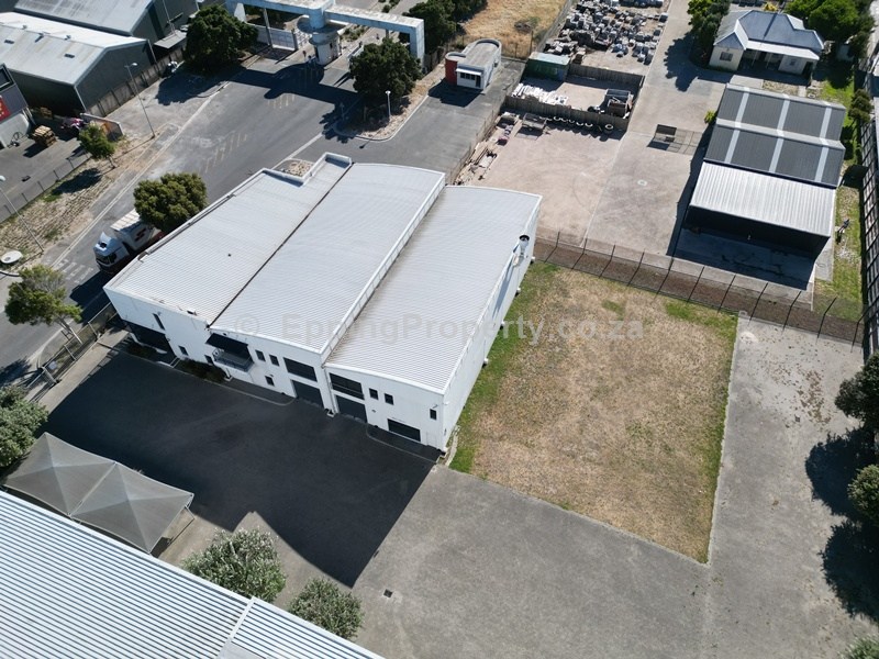 Industrial property to rent in Sheffield Business Park